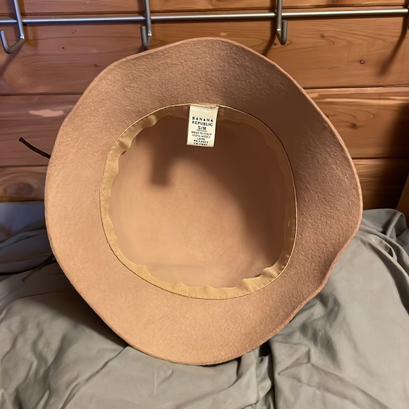 Vintage (20 years old) women’s wool banana republic hat. Made in Italy. S/M - Picture 7 of 7